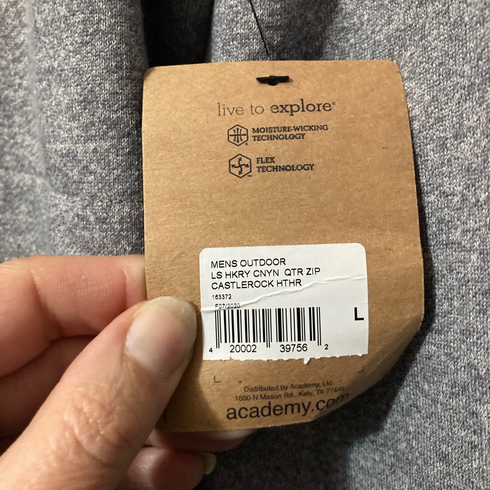 Large  Magellan Pullover Sportswear sweat jacket
